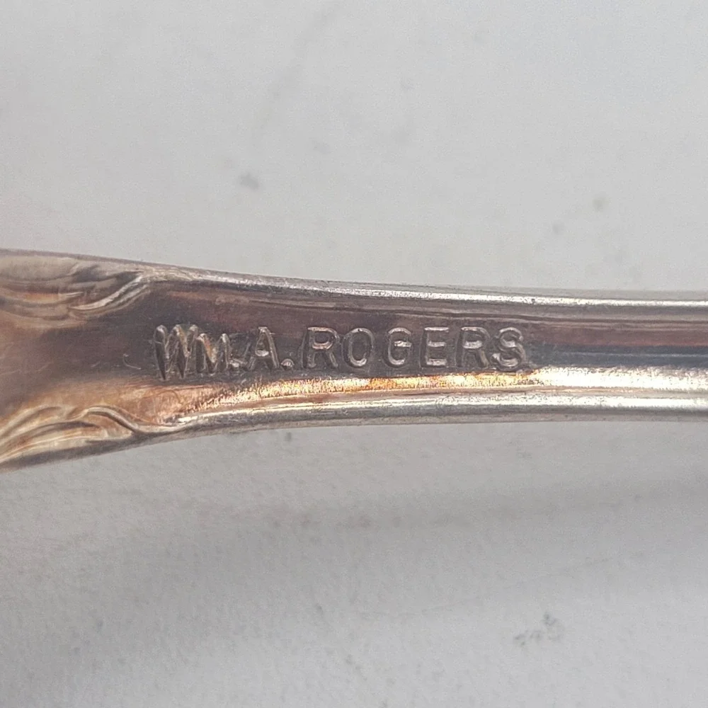 2x Wm. A. Rogers Silver Overlaid‎ Oneida Ltd. Chalice Harmony Oval Soup Spoon